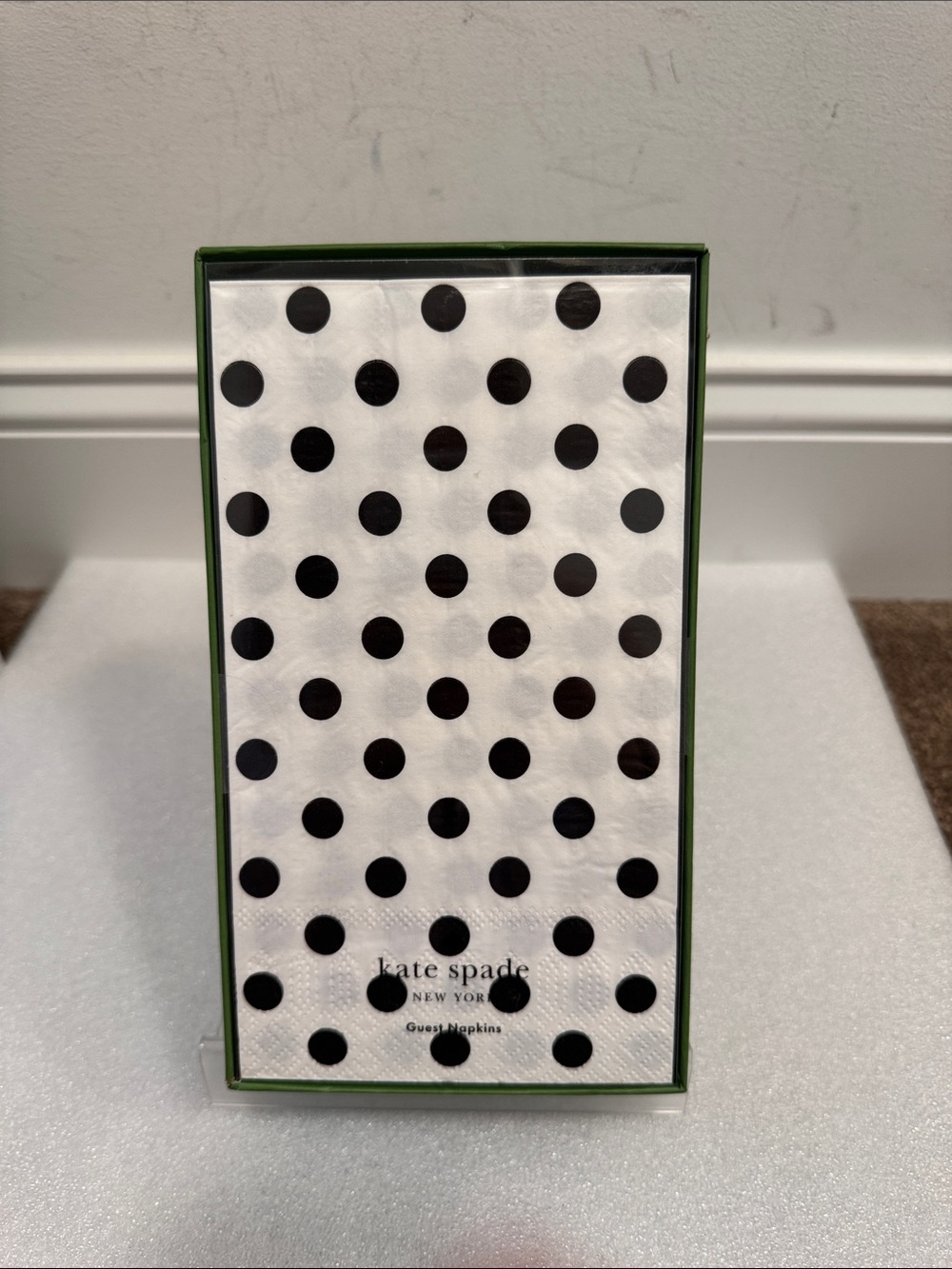 kate spade White Guest Napkins with Black Polka Dots set of 40 NIP